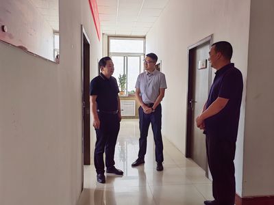 王志成深入調研駐縣企業運營管理，聚焦圖書刊物銷售產業發展